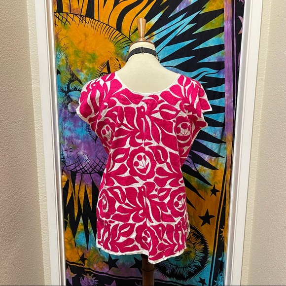 π Gorgeous Mexican embroidered top - Picture 8 of 12